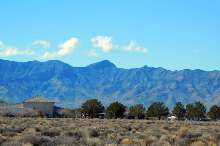 Robin Hebrock/Pahrump Valley Times The town of Pahrump is purchasing a 4.39-acre lot directly b ...