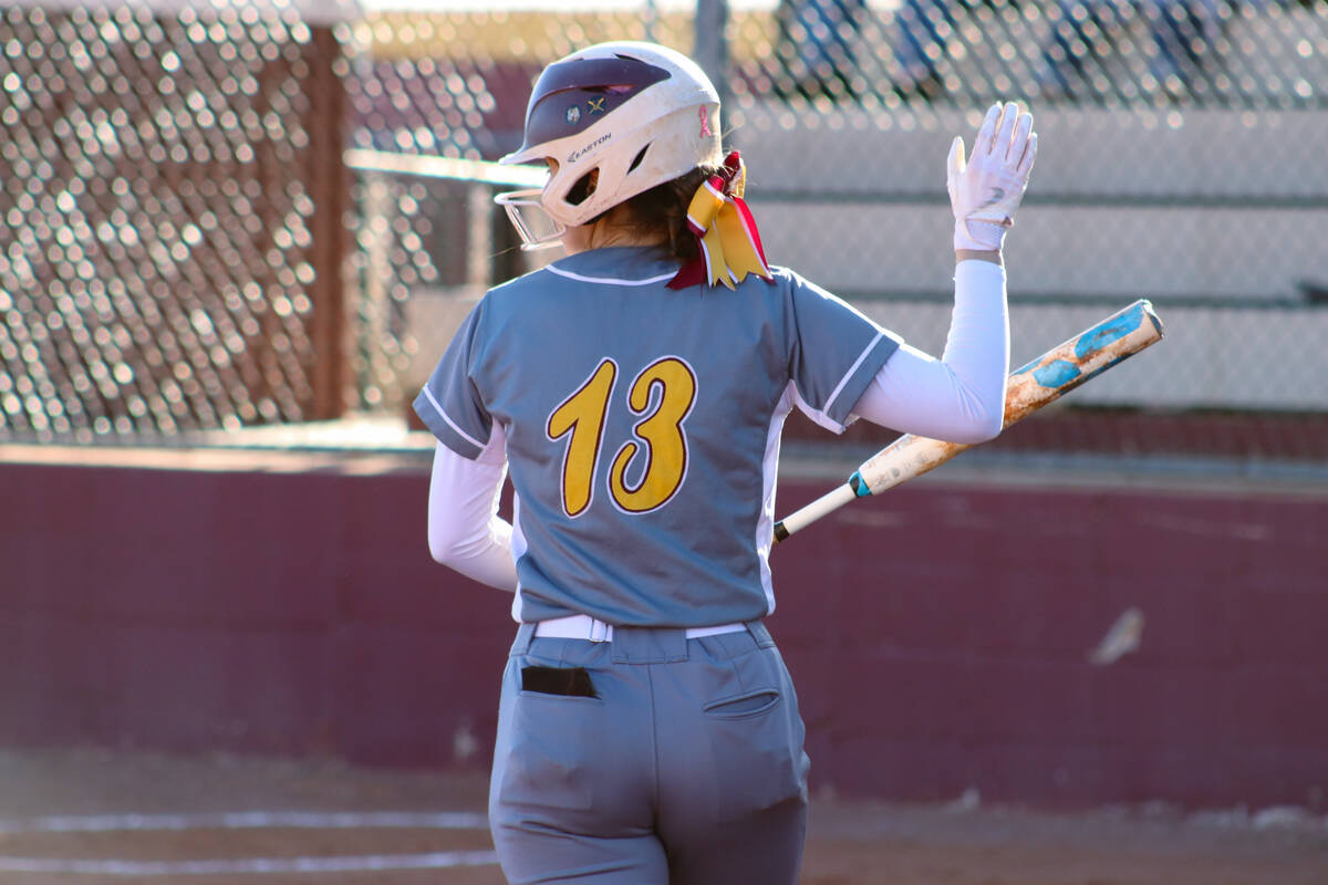 Taylor Brown (13) getting ready to bat against Moapa Valley on Friday, March 8, 2024. (Alina Ve ...