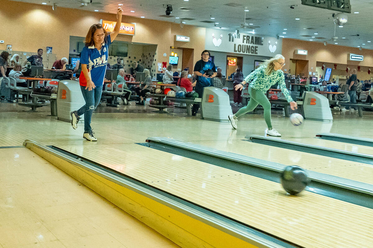 John Clausen/Pahrump Valley Times Men, women, young and old, the Bowl-A-Thon for Wounded Warrio ...