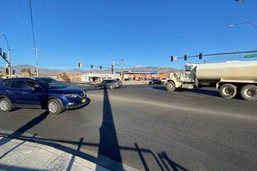 Robin Hebrock/Pahrump Valley Times The intersection of Highway 160 and Homestead Road in Pahrum ...