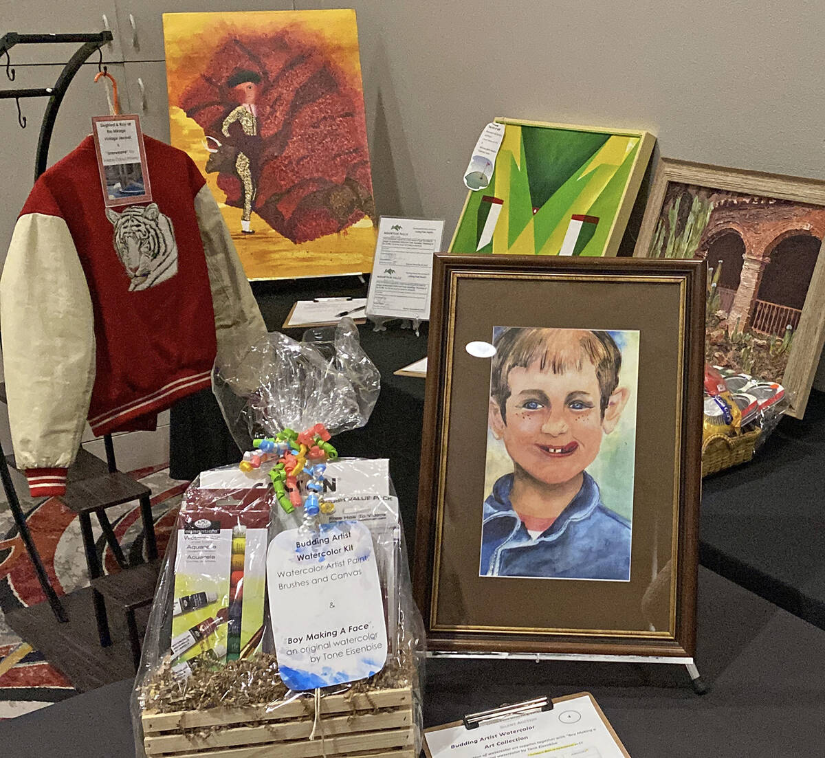 Robin Hebrock/Pahrump Valley Times The 3rd Annual Art for Recovery charity event included a sil ...