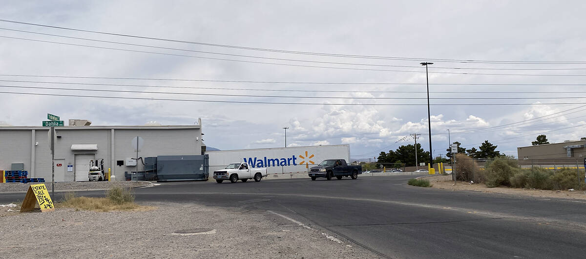 Robin Hebrock/Pahrump Valley Times The intersection of Dahlia St. and Yellowhand Ave. in Pahrum ...