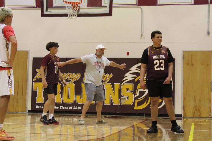 PVHS Basketball Head Coach Toby Henry instructs the team during open gym. (Jacob Powers/Pahrump ...