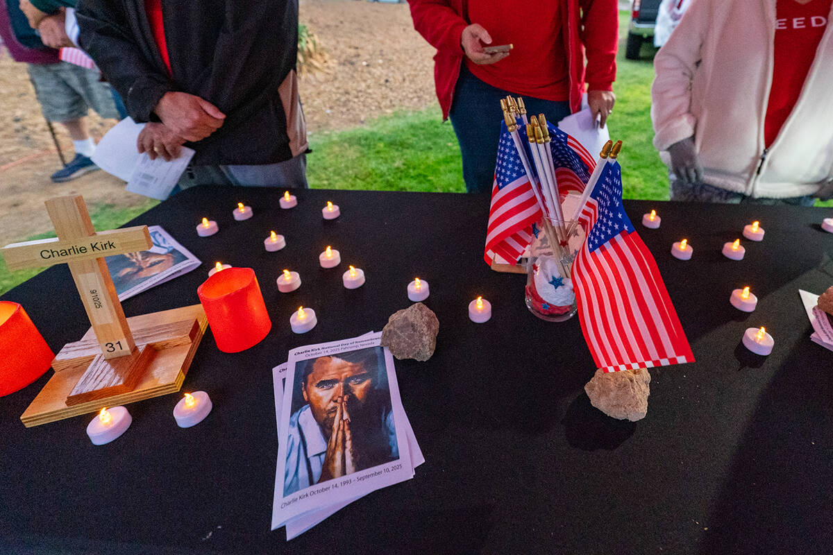 LED candles and American flags were handed out to those who attended. (John Clausen/Pahrump Val ...