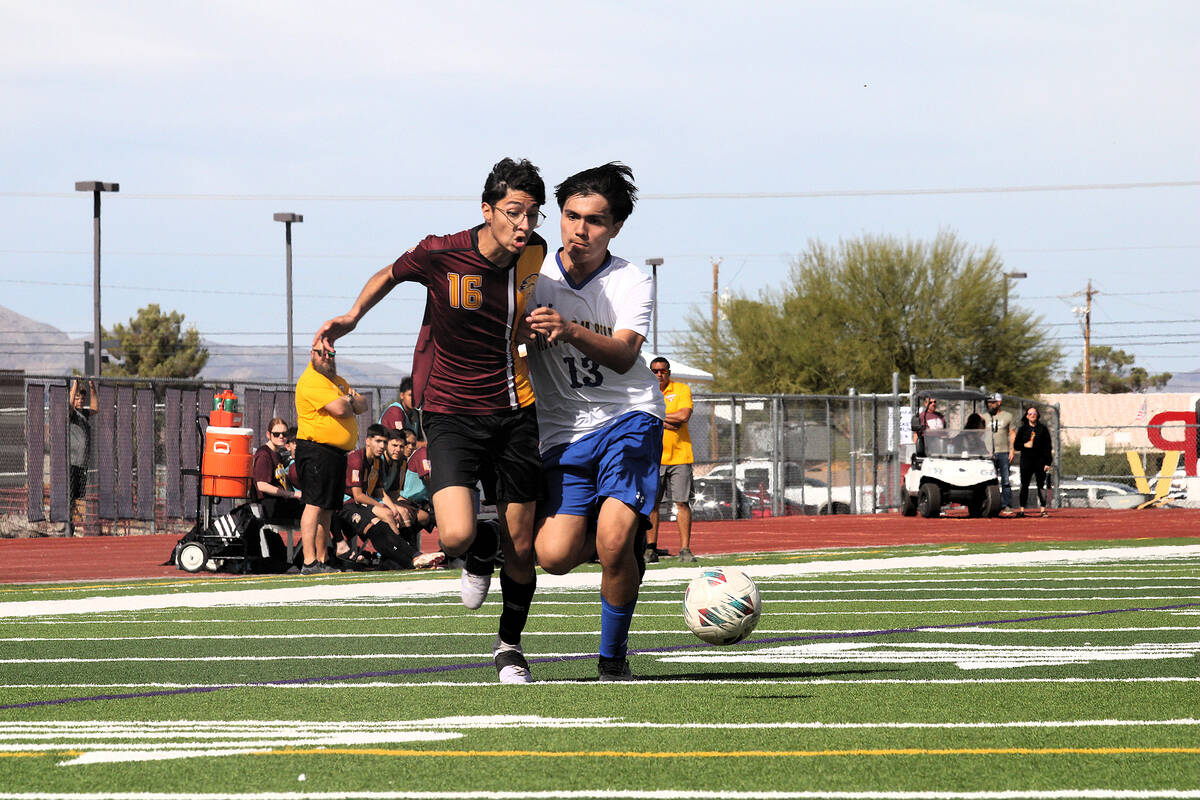 PVHS junior midfielder Omar Becerra Gastelum tries to take control of the ball in a Class 3A So ...