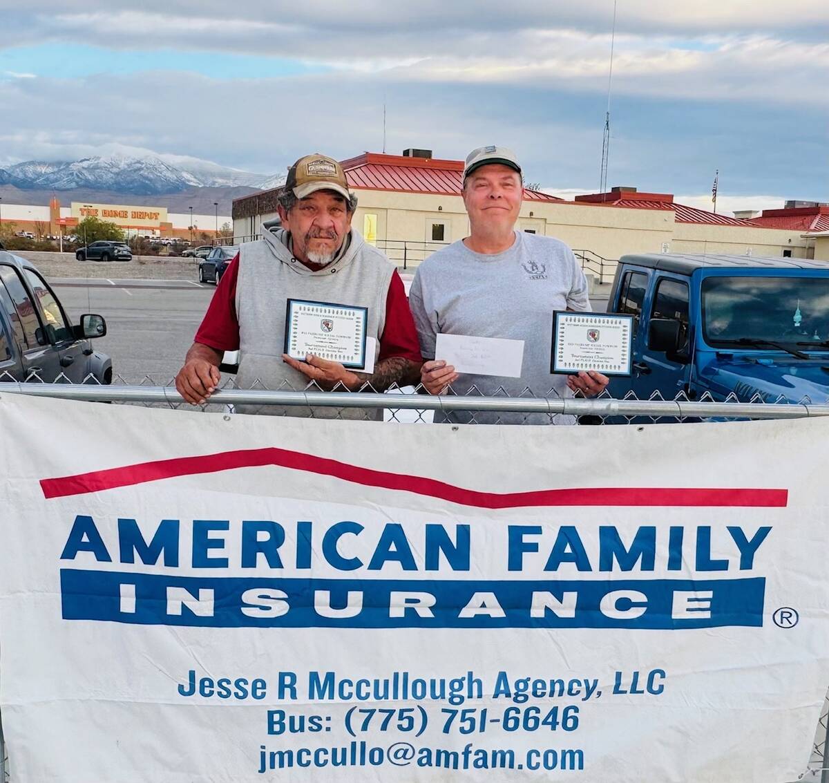 Southern Nevada Horseshoe Pitching Series pitchers Benny Sanchez from Amargosa (left) and Latha ...