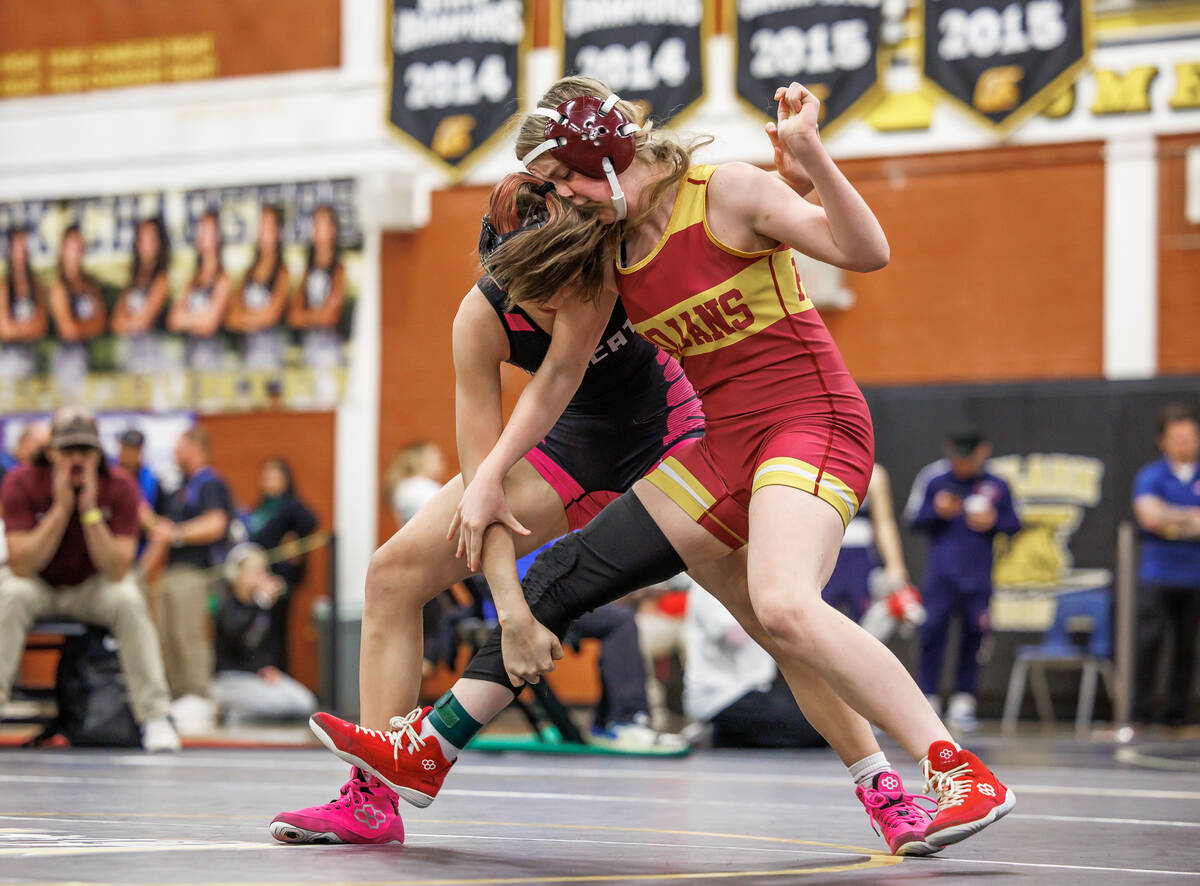 Girls Wrestling: Trojans go down fighting at Southern Nevada regional qualifiers
