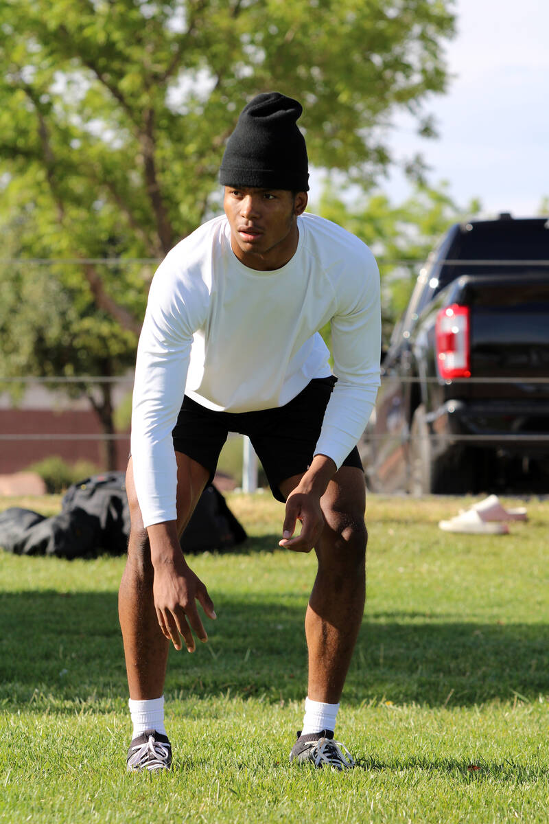 Pahrump Valley High School 3-star junior LB Iyan Bosket runs a sequence of drills with Les Maru ...